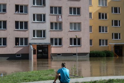 413 000 de europeni au fost loviti de inundatii si furtuni in 2024 335 au murit contrastul neobisnuit intre vestul si estul europei 67fe09d4b9534