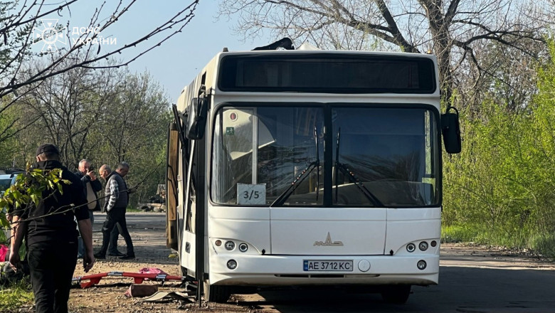 9 morti si 30 de raniti dupa un atac cu drone rusesti asupra orasului marhanet din ucraina 68088b4ddf5c7