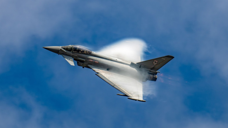 alerta in marea baltica avioane britanice de lupta au interceptat aeronave rusesti in apropierea spatiului aerian al nato 680503c53968a