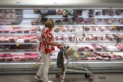 americanii isi fac stocuri de produse de la machiaj la condimente din cauza tarifelor lui trump nu mai cumpar decat ce e necesar 67f010157bc50