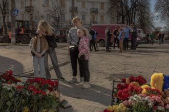 analiza atacarea civililor ucraineni la sumi si la krivoi rog nu este o greseala ci o strategie militara a rusiei scopul lui putin politico 67fdf138ac88c