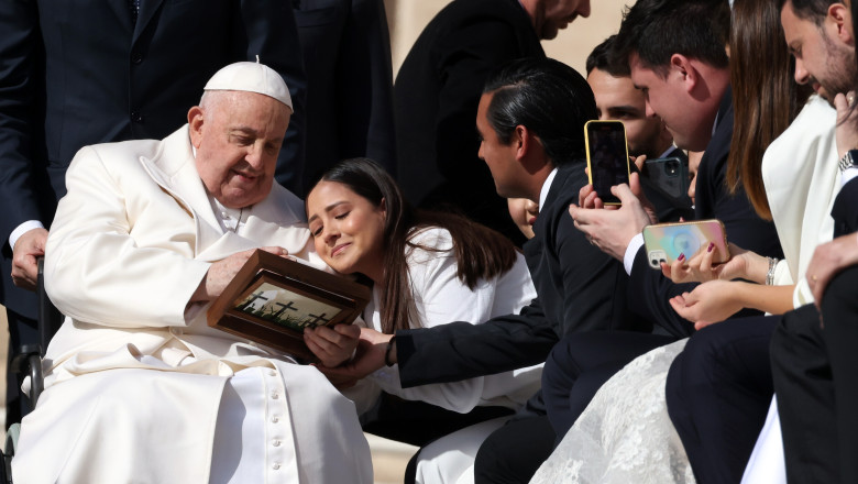 analiza efectul papalitatii altfel un lider religios complicat cu o mostenire controversata ce a lasat in urma papa francisc 680754c0cd862