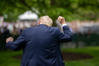 analiza riscul de recesiune globala a crescut din cauza undelor de soc provocate de tarifele americane reuters 6810778dadc51