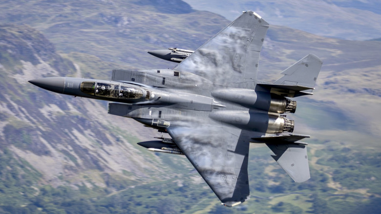 armata britanica a lansat lovituri impotriva rebelilor houthi din yemen in cadrul unei operatiuni comune cu statele unite 6811bfe8b7b4d