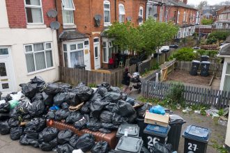 armata chemata sa rezolve criza gunoaielor in orasul birmingham lucratorii de la salubrizare sunt in greva de peste o luna 67fec8d5bd2d5