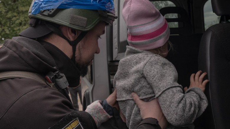 armata lui putin avanseaza in ucraina kievul a ordonat evacuarea a patru localitati din dnipropetrovsk 6810c525731a9