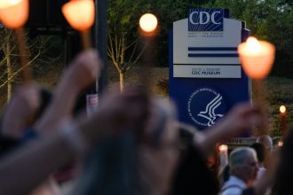 au inceput concedierile masive in agentiile de sanatate din sua administratia trump taie 10 000 de locuri de munca 67ec55006777b