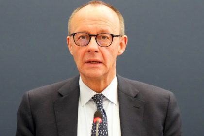 avertismentul viitorului cancelar german europa este amenintata din exterior 680f9921383ab