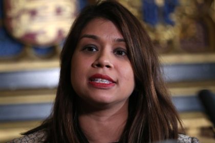 bangladesh a emis un mandat de arestare pentru o deputata din parlamentul britanic 67fca594bdbcd