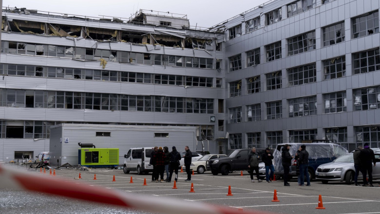 birouri ale posturilor publice de televiziune din kiev grav avariate in urma unui atac cu rachete rusesti 67f281e1e3cd2