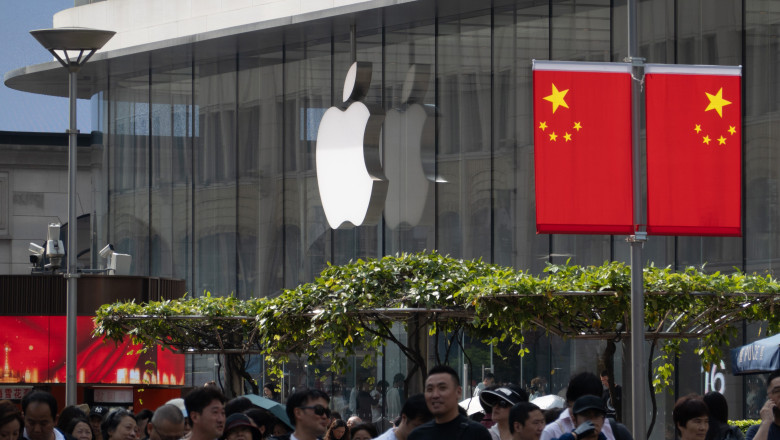 ca sa evite tarifele lui trump impuse chinei apple a decis sa transporte 600 de tone de telefoane cu avionul din india 67f7b7755a8be