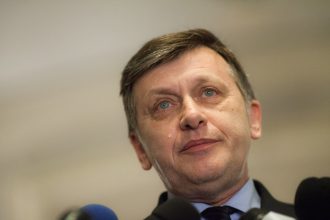 ce spune prietenul lui crin antonescu din cauza caruia a fost chemat la securitate 67ff5f512f477