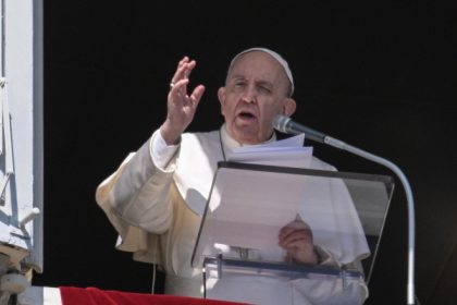 ce spunea papa francisc despre moarte suveranul pontif a scris prefata unei carti cu putin timp inainte de a se stinge din viata 68077330ee27f
