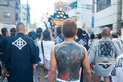 cel mai sangeros grup infractional din japonia s a angajat in scris in fata politiei sa puna capat conflictelor interne 67f77bb105844