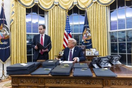 cele 10 momente cheie din primele 100 de zile de mandat prezidential al lui donald trump 68087050d47eb