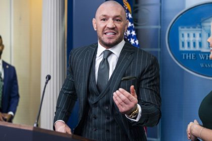 conor mcgregor a mers la casa alba pentru a discuta cu trump despre imigratia ilegala ce se intampla in irlanda este o farsa 67ebdad05aebb