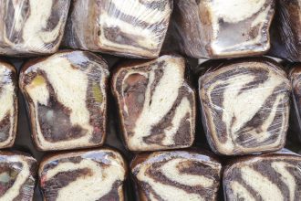 cozonaci cu zeci de aditivi pe rafturile magazinelor inainte de paste anpc avertizeaza cititi etichetele cu atentie 6802a9a91cc85