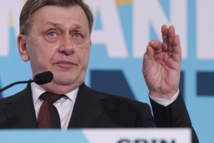 crin antonescu anunta ca a cerut cnsas documentele din dosarul sau legat de fosta securitate le voi face publice 68009e0c1d9b4