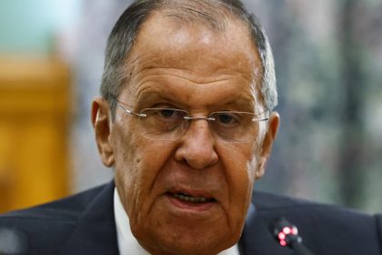 cum explica lavrov uciderea civililor la kiev daca e o tinta utilizata de armata ucraineana comandantii au dreptul sa atace 680b23b96e67e