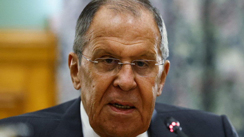 cum explica lavrov uciderea civililor la kiev daca e o tinta utilizata de armata ucraineana comandantii au dreptul sa atace 680b23b96e67e