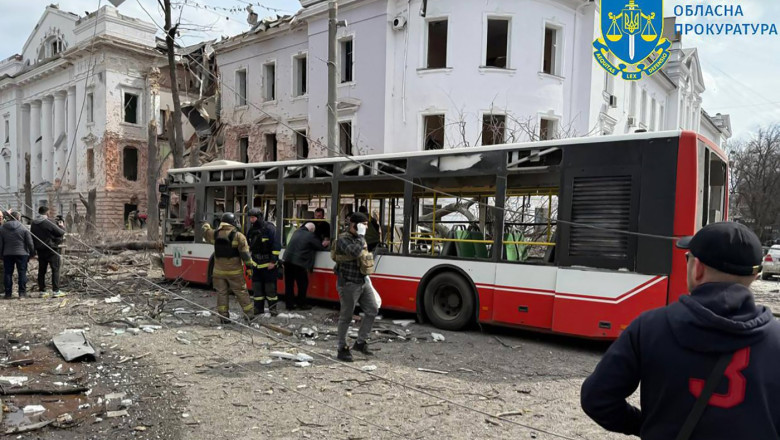 cum justifica rusii atacul sangeros de la sumi in urma caruia peste 30 de civili au fost ucisi 67fcfb1d0cbe8