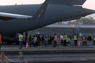 curtea suprema a sua ii permite lui trump sa continue expulzarea migrantilor 67f4c7350782a