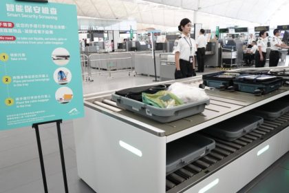 deputata britanica refuzata la intrarea in hong kong si trimisa acasa politiciana voia sa si viziteze nepotul nou nascut 67fba3c0bcd9c