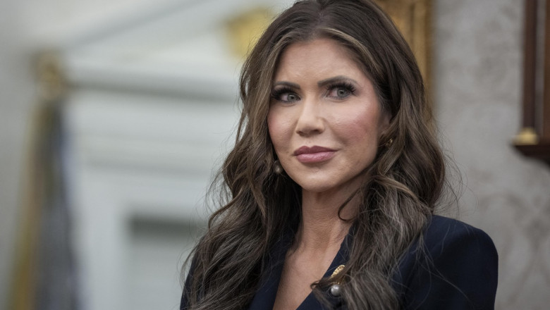 doi suspecti au fost arestati pentru furtul posetei lui kristi noem anunta secret service sunt infractori de cariera 680f22c952af5