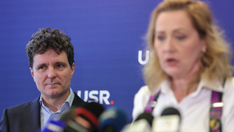 elena lasconi il ataca pe nicusor dan nu i poate spune te iubesc propriei sale fiice cum ar putea uni un popor reactia edilului 67f6da707d4de