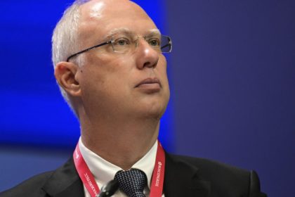 emisarul lui putin a ajuns la washington si se plange ca forte neidentificate incearca sa provoace tensiuni intre sua si rusia 67ee6907f291c