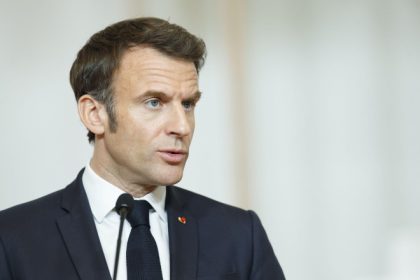 emmanuel macron anunta o platforma pentru cercetatorii care aleg sa se mute in ue alege franta pentru stiinta 680296a92f311
