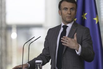 emmanuel macron ar putea sa isi asume rolul de negociator din partea ue cu vladimir putin the telegraph 67f13f98b0959