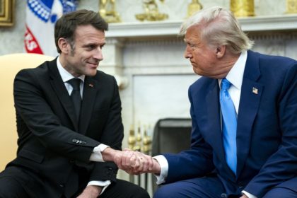 emmanuel macron considera fragila pauza tarifara acordata de donald trump 67f922bd38db6