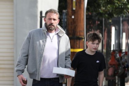 eu am bani tu esti lefter reactia lui ben affleck atunci cand fiul sau de 13 ani a vrut adidasi de 6000 de dolari 67f0bde45dc7c