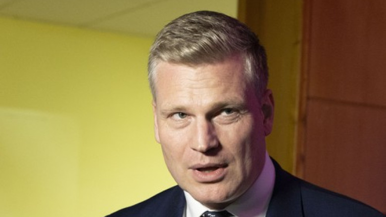 eurodeputatul ceh filip turek fost pilot de curse este anchetat dupa ce a postat imagini in care conduce cu peste 200 km h 6808b7cca79ac