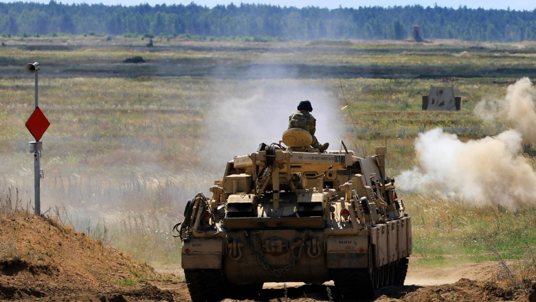 foto ce este m88a2 hercules vehiculul greu al armatei sua care s a scufundat intr un incident mortal de antrenament in lituania 67f206d4c7051