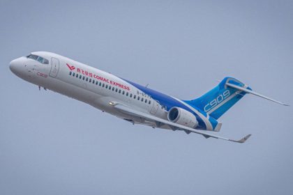 galerie foto avioane chinezesti comac au inceput serviciul comercial in vietnam producatorul isi propune sa concureze boeing si airbus 6804b08d443c2