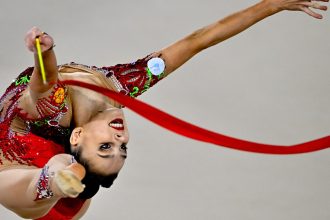 gimnastii rusi refuza sa concureze in competitiile internationale sub steag neutru federatia e de acord cu pozitia lor 67f198a8b13fb