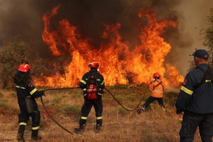 grecia se pregateste de sezonul incendiilor pe fondul schimbarilor climatice numar record de pompieri mobilizati in 2025 680a312581227