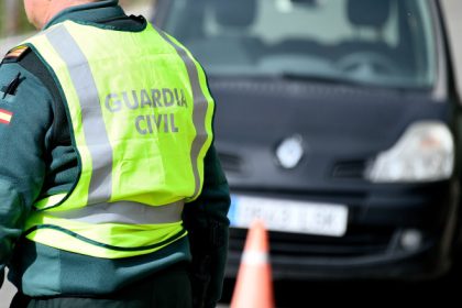 haos total in mallorca peste 200 de adolescenti aflati in calatorii de studii s au luat la bataie unul a fost injunghiat 68013cf523301