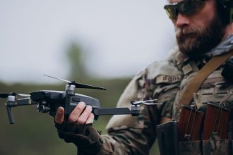 in buncarul operatorilor de drone din ucraina suntem mereu in legatura cu fabricantii e un fel de cercetare de piata 67f35024d2e98