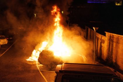 inca o inchisoare din franta a fost atacata trei masini incendiate in fata penitenciarului 67ff7fa51c98a