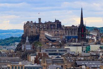 inca un oras din europa introduce taxa pentru turisti cat vor plati cei care il vor vizita incepand de anul viitor 6800b82e24026