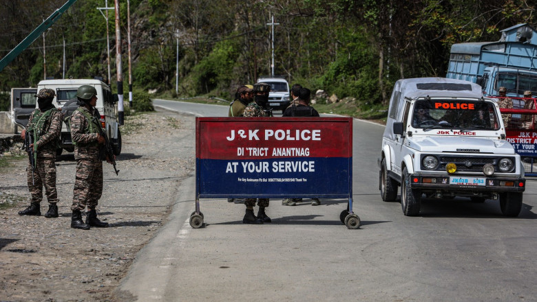 india inchide principalul punct de trecere a frontierei cu pakistanul dupa atacul din kashmir anuntul facut de islamabad 680939e12fee3