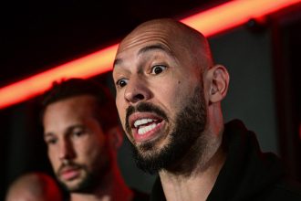 influenta lui andrew tate in scolile din marea britanie baietii refuza sa vorbeasca cu profesoarele efectele culturii incel 680378d5646e5