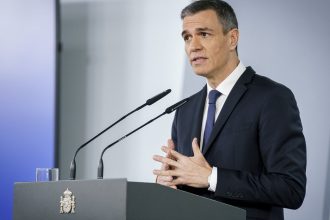 israelul acuza spania ca se afla de partea gresita a istoriei dupa anularea unui acord de 66 milioane de euro pentru munitii 680b9315a838f