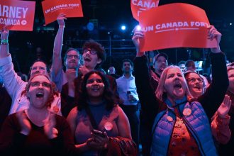 liberalii lui mark carney castiga alegerile din canada dar nu este clar daca au majoritate mesajul transmis de liderul opozitiei 681062b0f3cbf