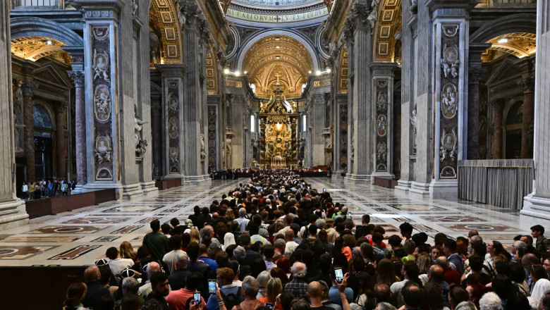 live video roma se pregateste de un asediu al celor care vor participa la funeraliile papei francisc masuri stricte luate de autoritati 6809d132030b2