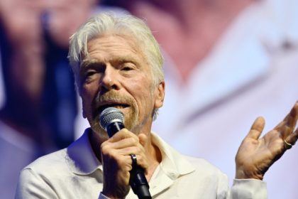 miliardarul richard branson avertizeaza sua retrageti greseala colosala a tarifelor sau veti plati un pret dureros 67f4023ca6dc4