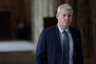 motiunea simpla impotriva lui catalin predoiu dezbatuta si votata astazi aur cere ca ministrul de interne sa fie urmarit penal 67ecb7335c0ef